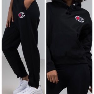 Champion sweatsuit.